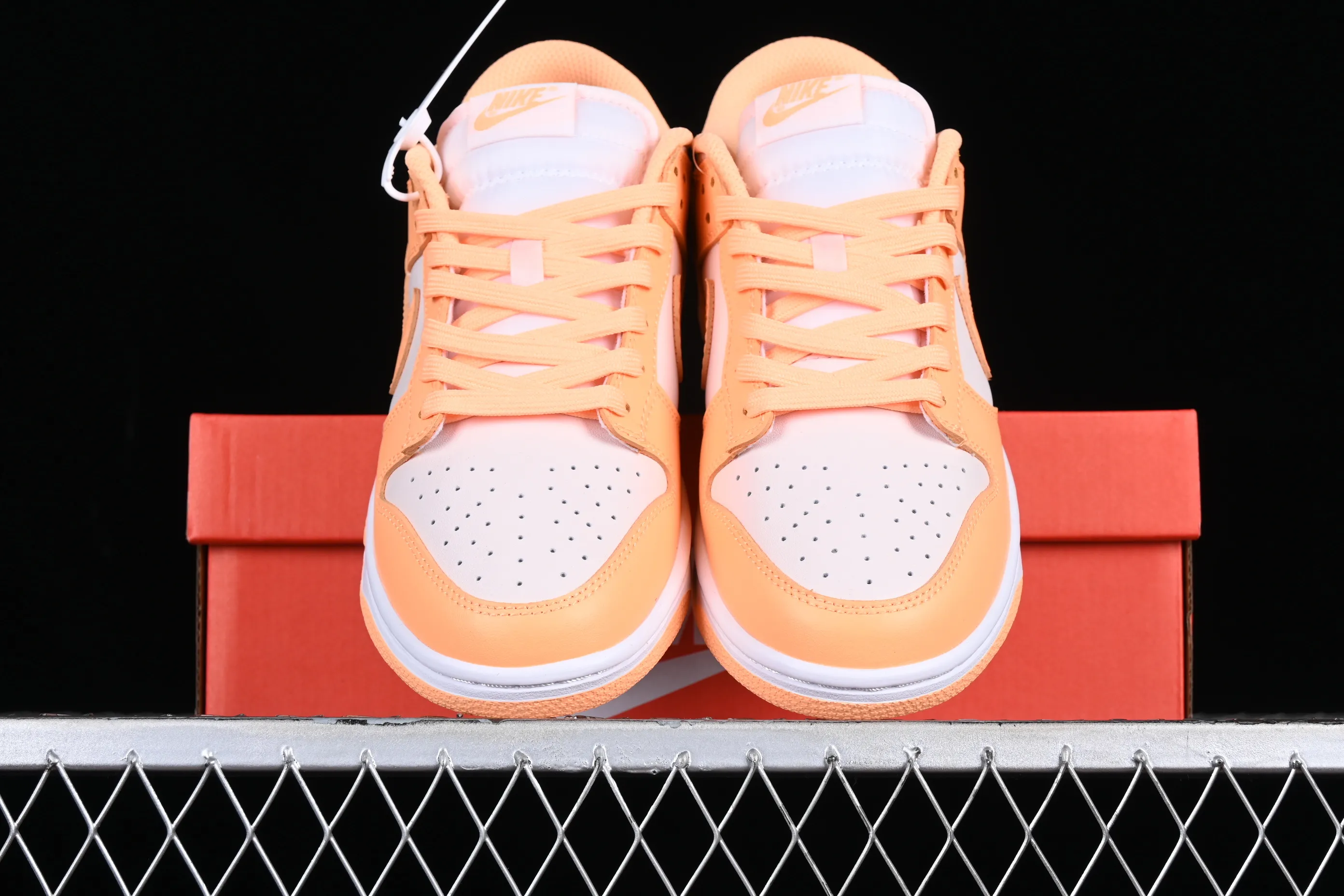 All categories Nk SB Dunk series Nk SB Dunk Low low-top sneakers N version Nk SB Dunk Low orange SB low-top sports and leisure sneakers DD1503-801